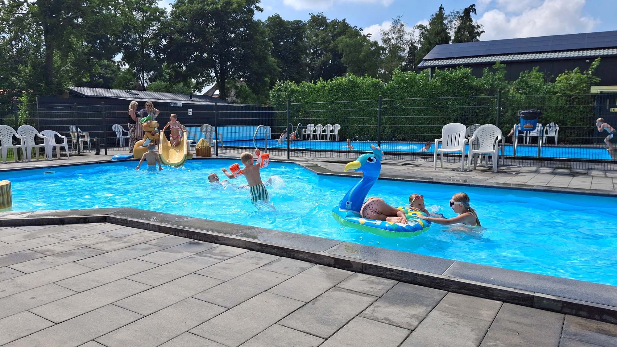 Plons in het water!